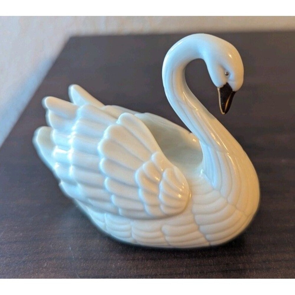 Lenox Ivory Porcelain Swan Place Card Holder 24K Gold Beak Wedding Decor VTG